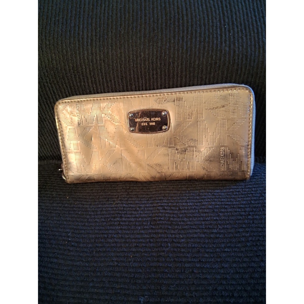 Michael Kors All Around Zip Clutch Purse Wristlet Copper Metallic‎